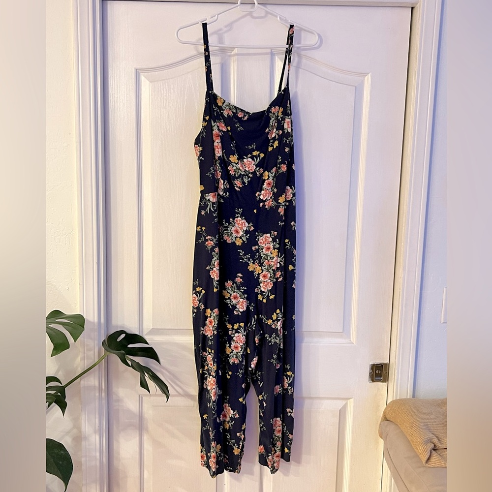 Old Navy Floral Jumpsuit - XXL